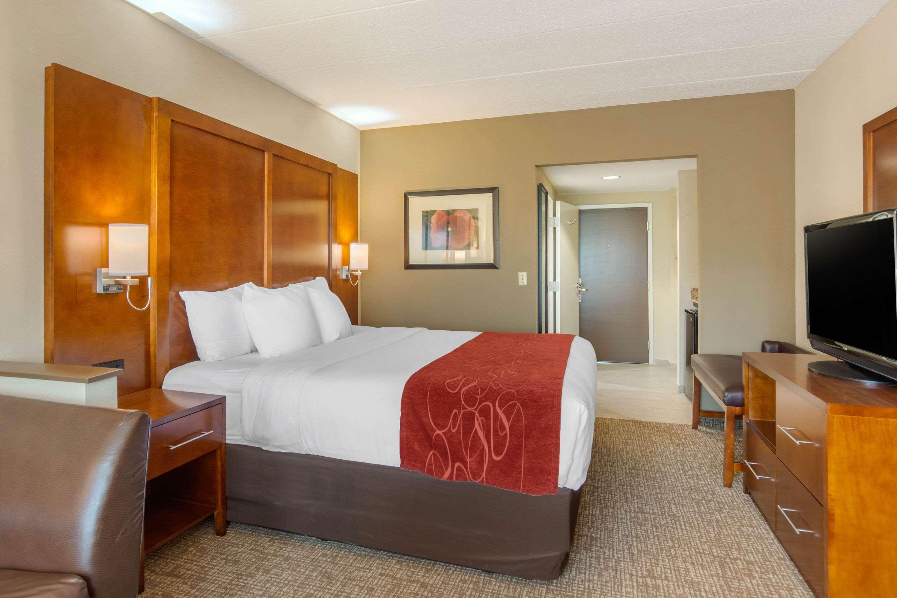Comfort Suites Southpark Колониал Хайтс Екстериор снимка