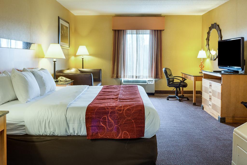Comfort Suites Southpark Колониал Хайтс Екстериор снимка