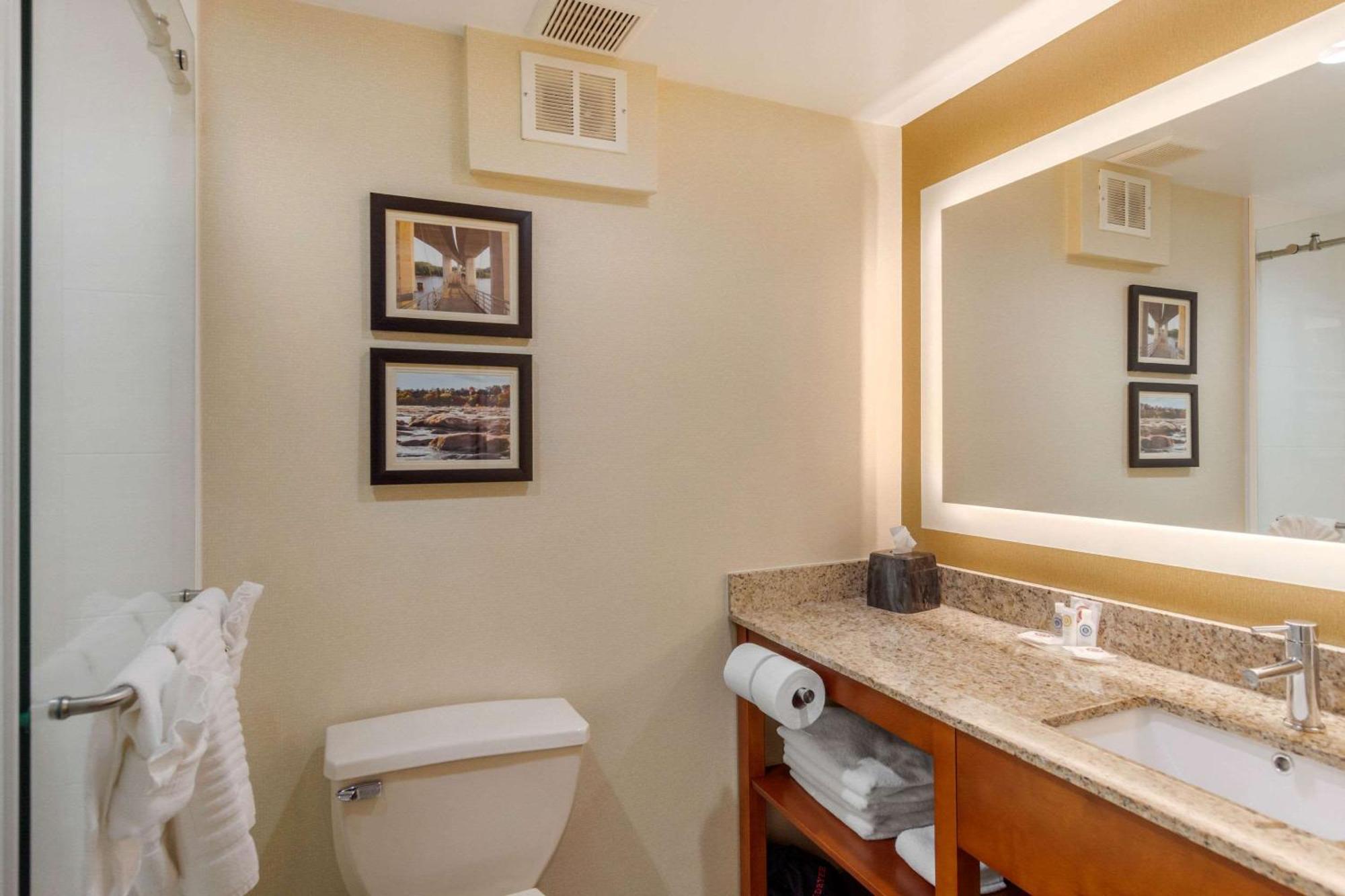 Comfort Suites Southpark Колониал Хайтс Екстериор снимка