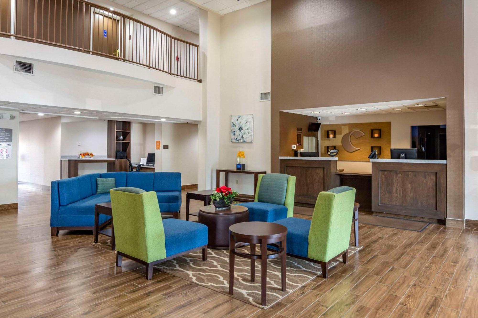 Comfort Suites Southpark Колониал Хайтс Екстериор снимка