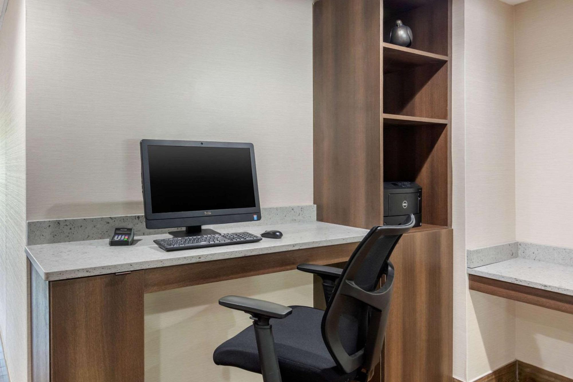 Comfort Suites Southpark Колониал Хайтс Екстериор снимка